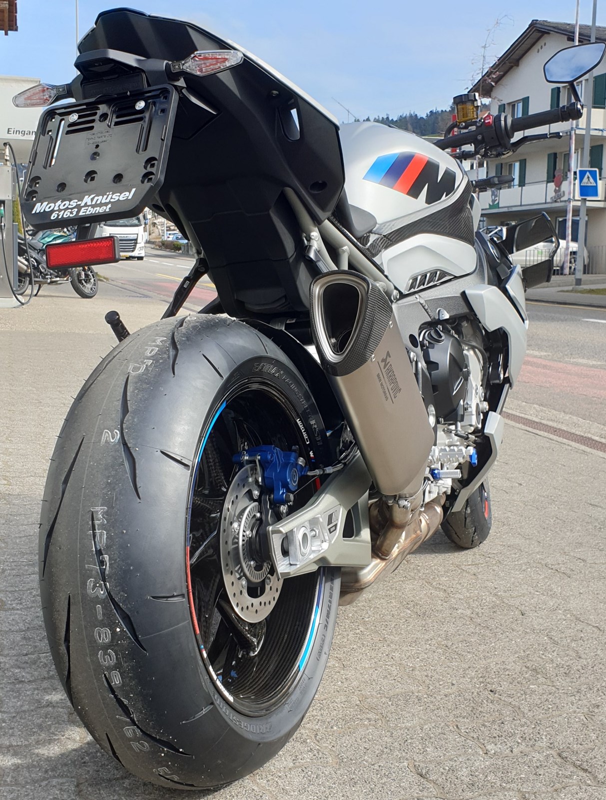 BMW M 1000 R Competition-showroom-element-3