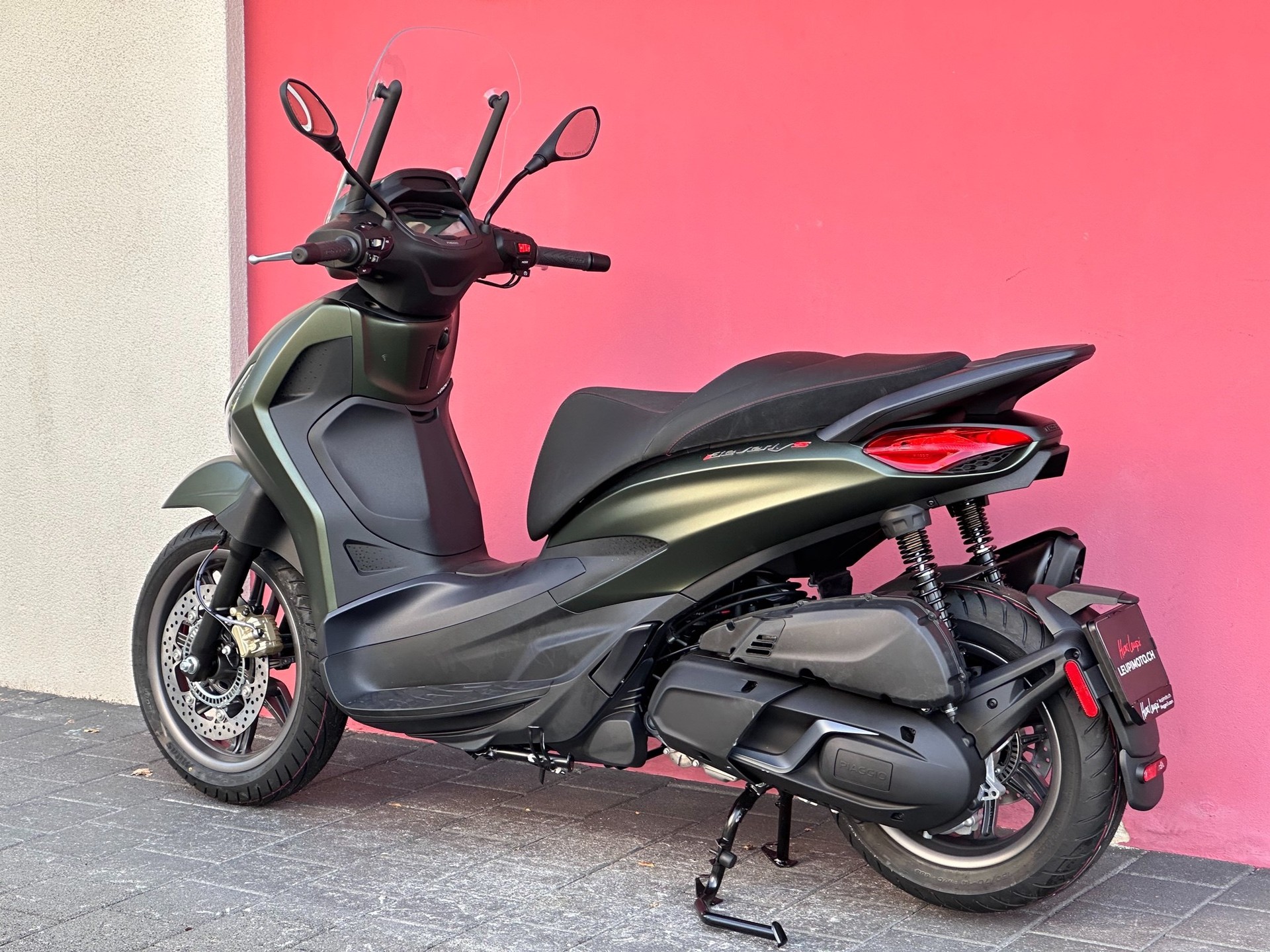 PIAGGIO Beverly 400 Sport-image-8