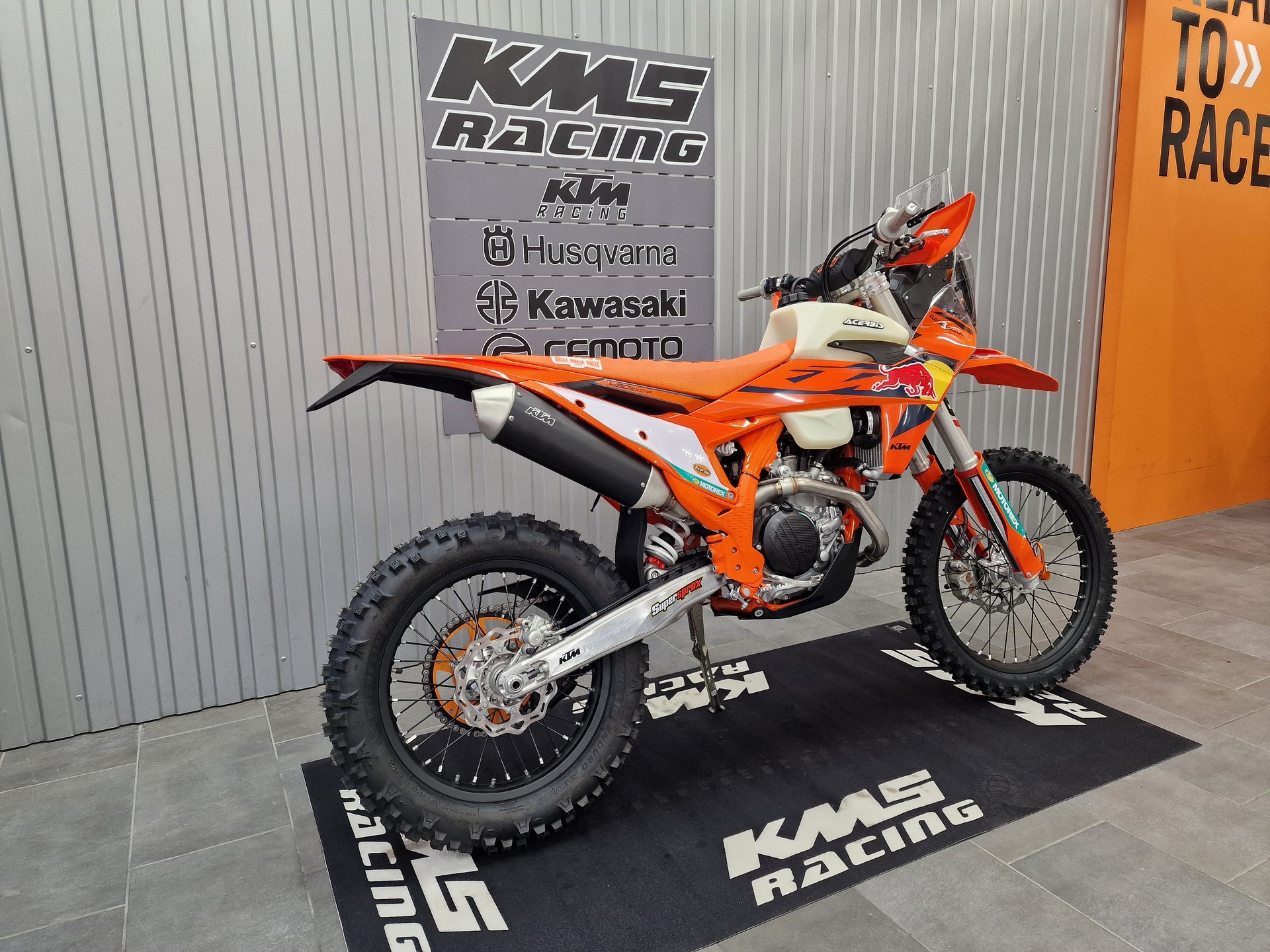 KTM 450 EXC-F Champion Edition (Rally)-showroom-element-2