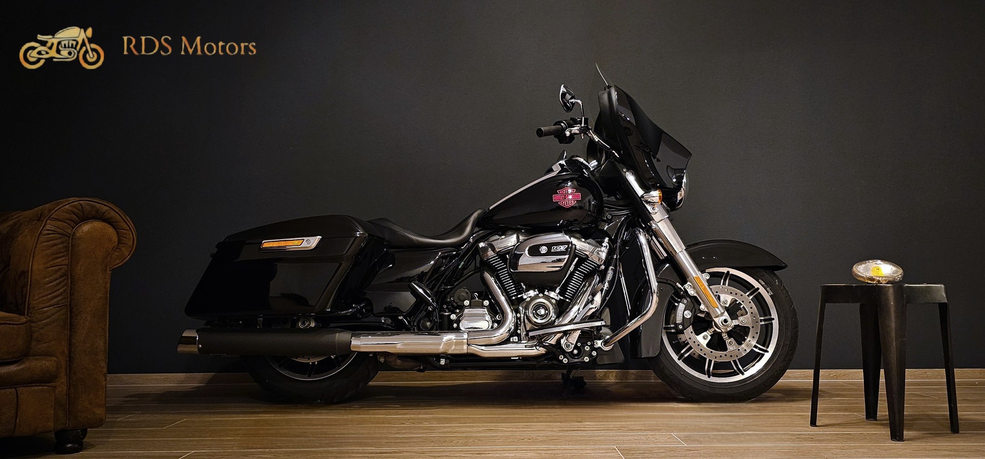 HARLEY-DAVIDSON FLHT El. Glide Standard-showroom-element-1