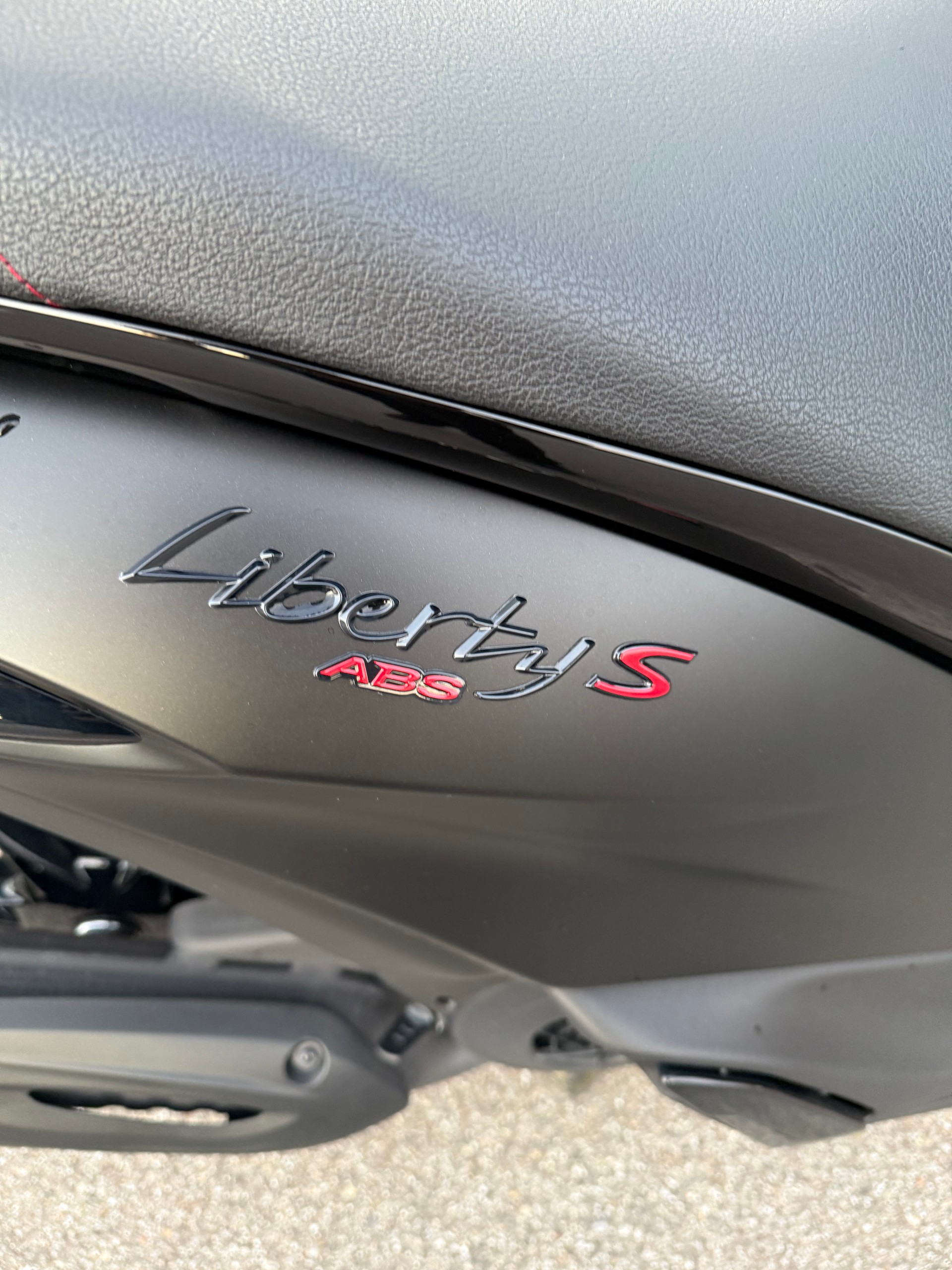 PIAGGIO Liberty 125 Sport-showroom-element-3