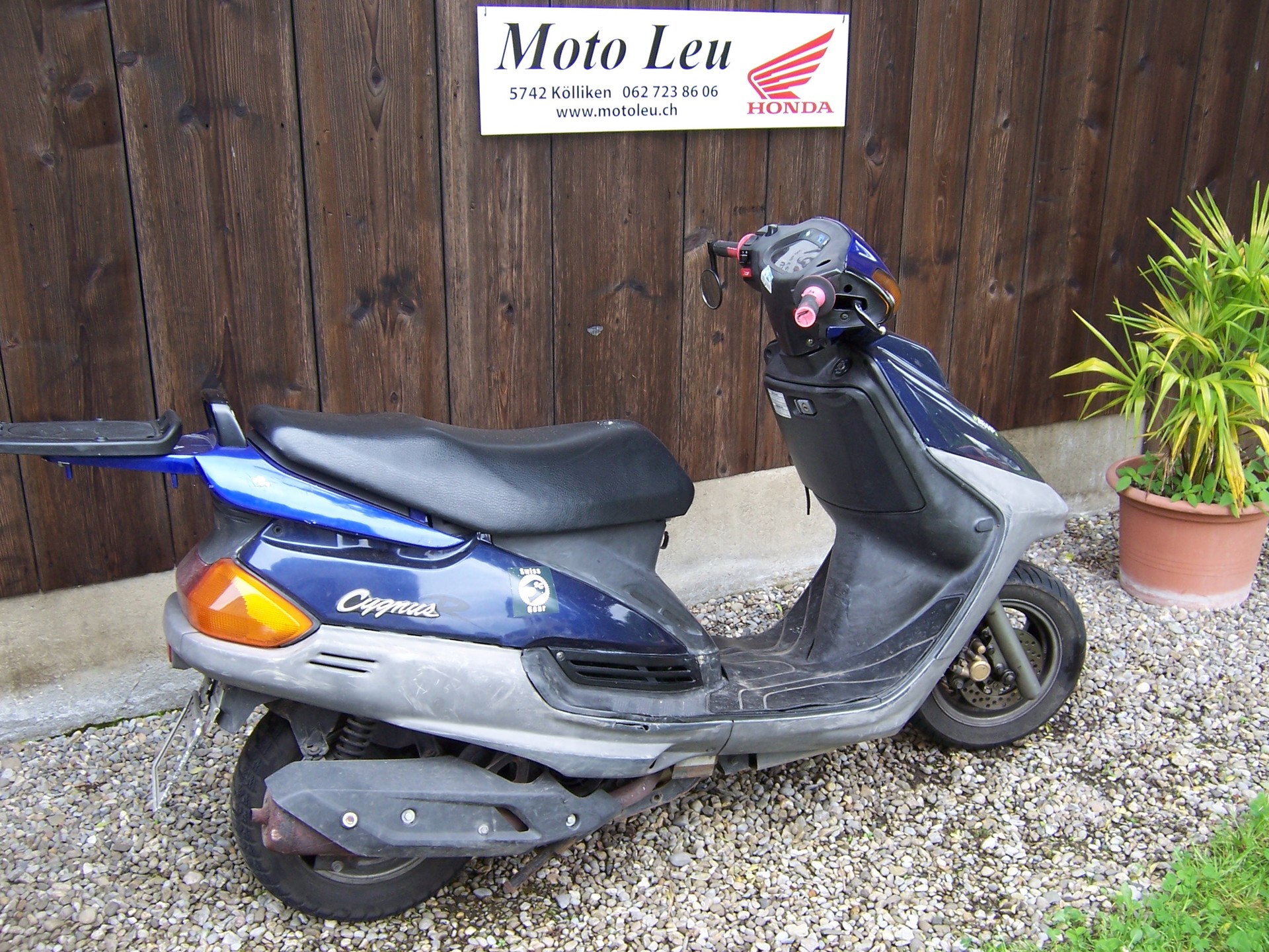 YAMAHA Cygnus XC 125 T-showroom-element-2
