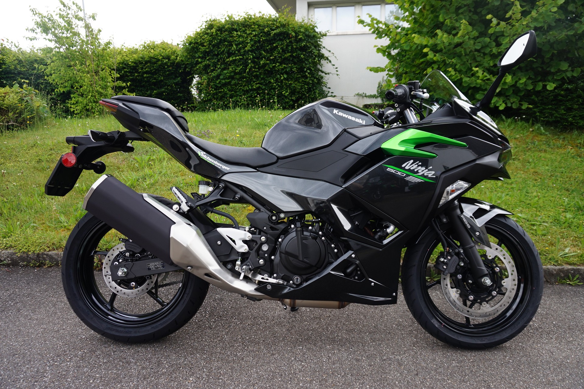 KAWASAKI Ninja 500 ABS MY25-showroom-element-2