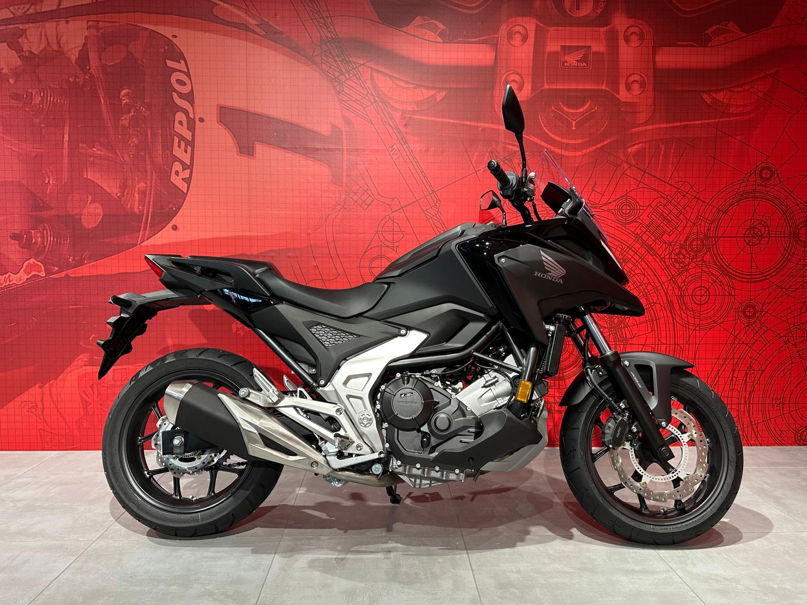 HONDA NC 750 X-showroom-element-2