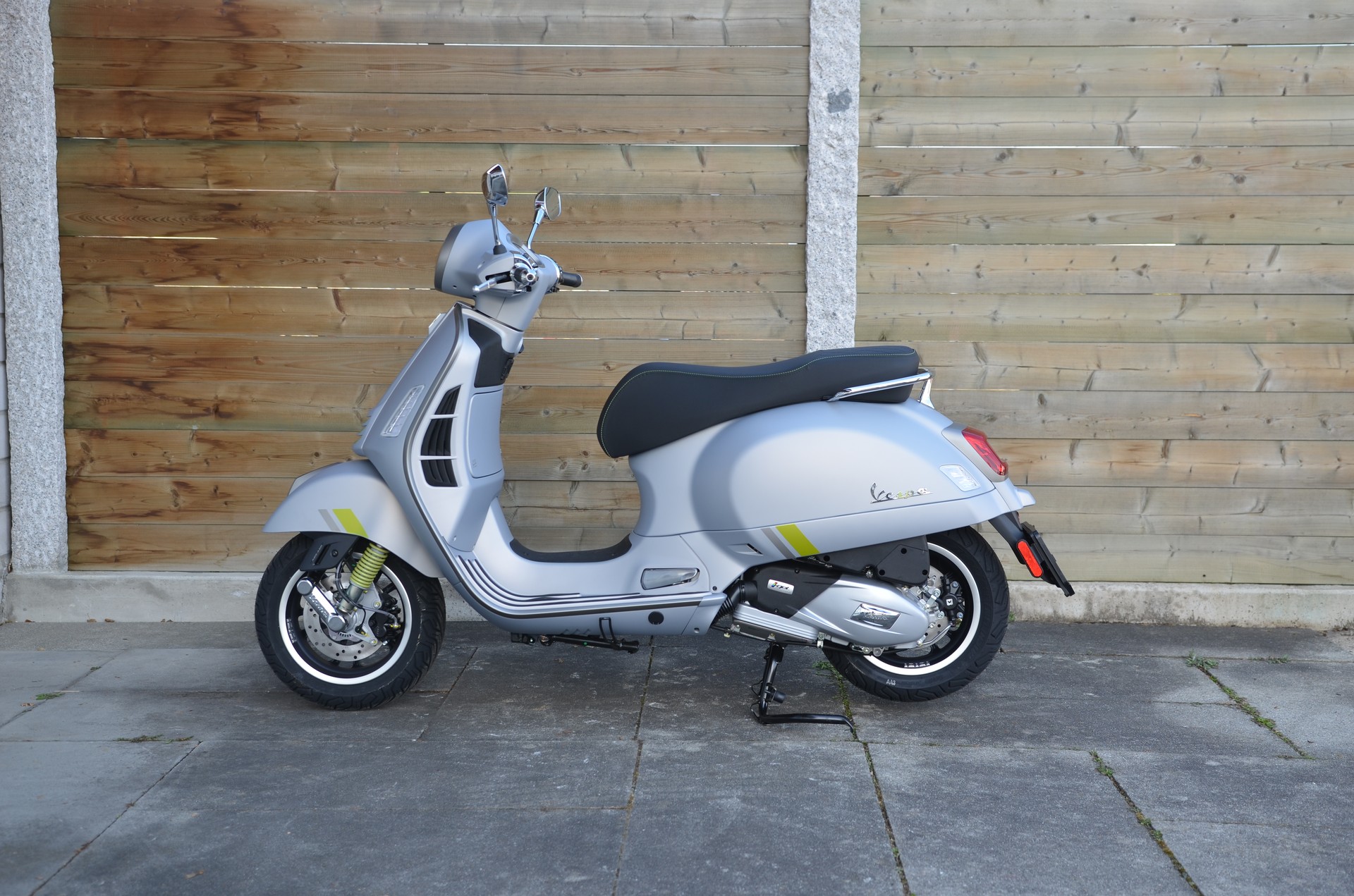 PIAGGIO Vespa GTS 125 Super Tech ABS-showroom-element-3