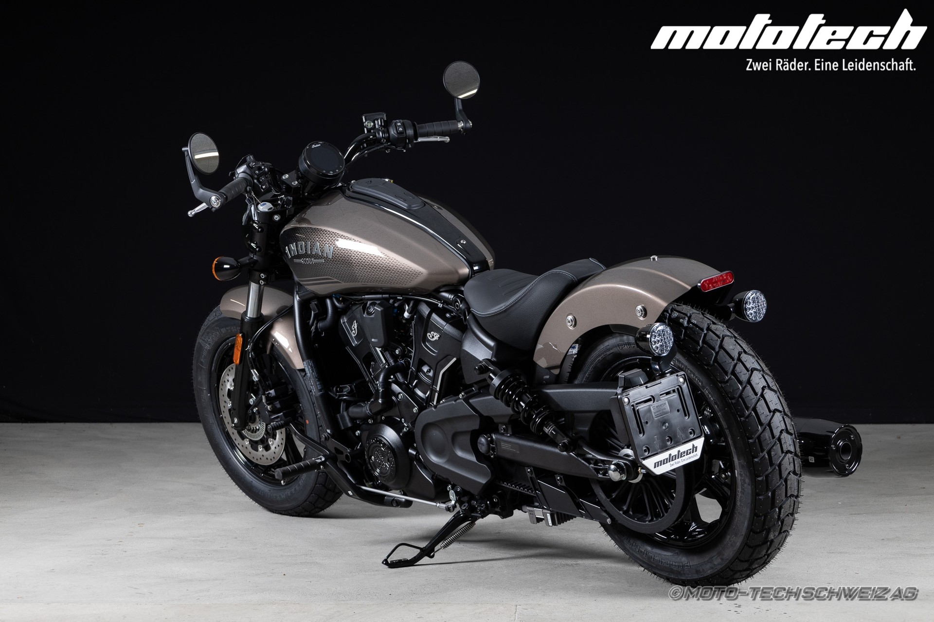 INDIAN SCOUT Bobber 1250cc 2025-showroom-element-3