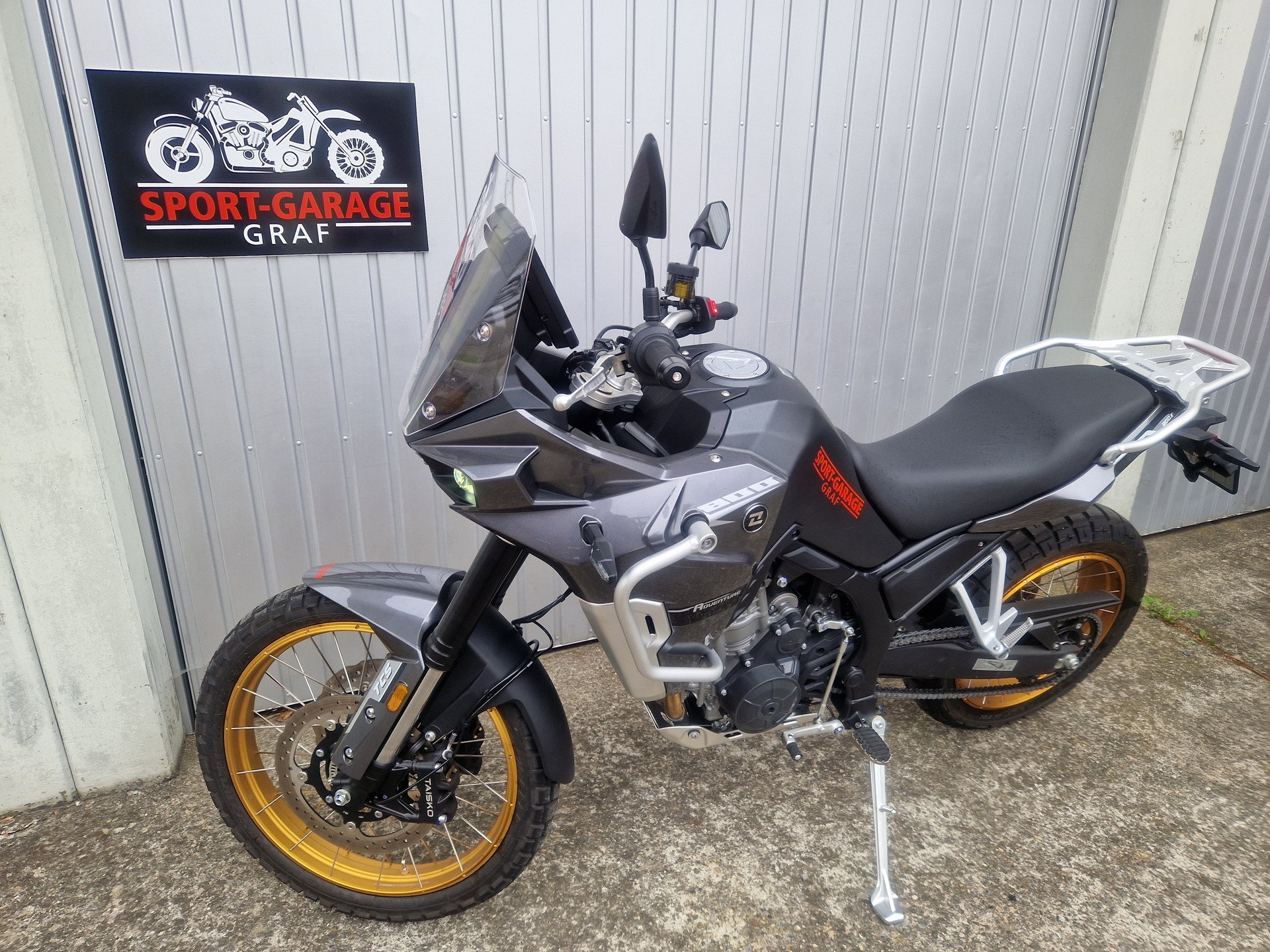 KOVE 800 X Pro-showroom-element-3