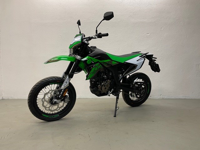KL KXE 125 Motard-showroom-element-3