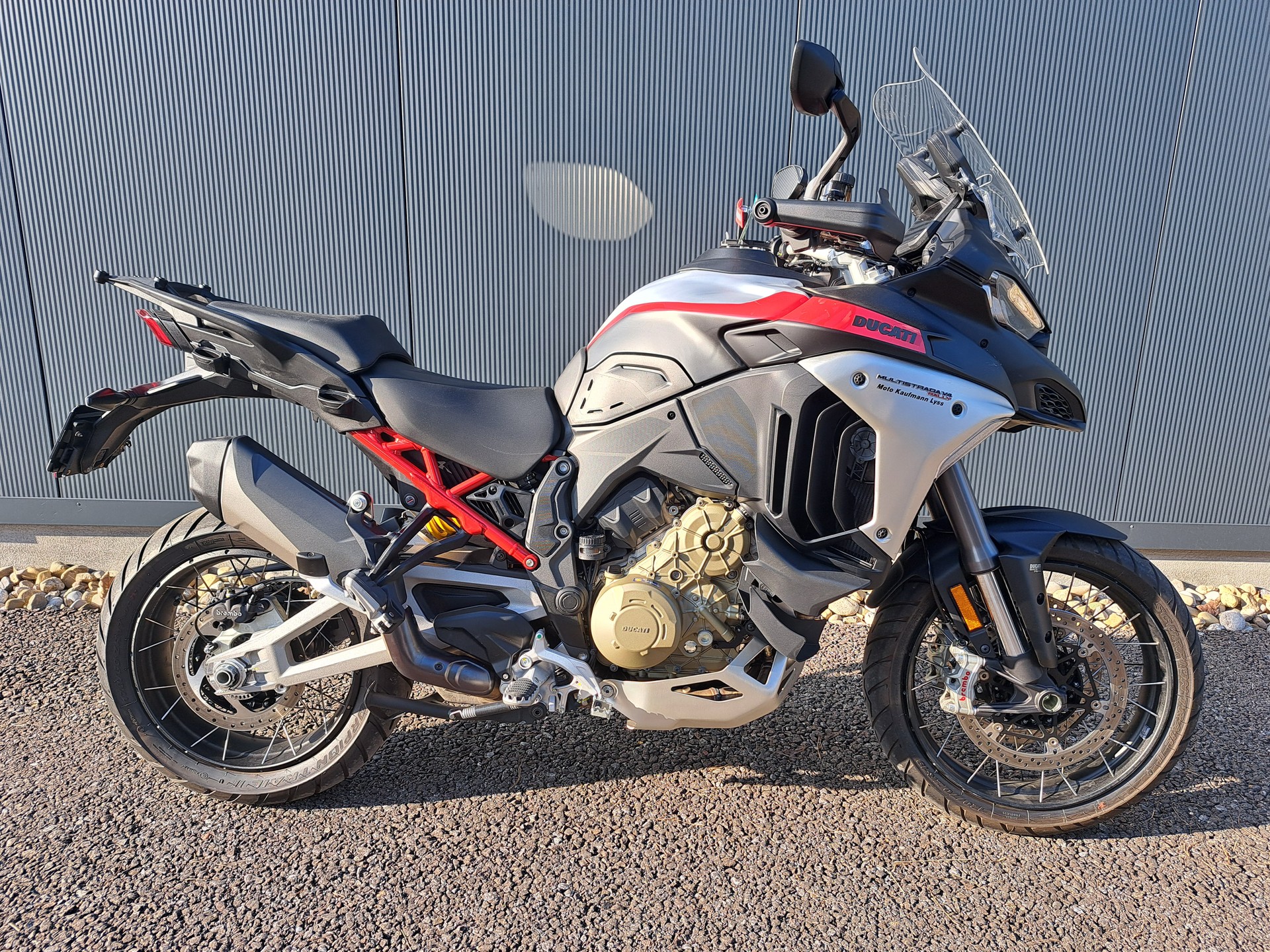 DUCATI Multistrada V4 Rally Radar