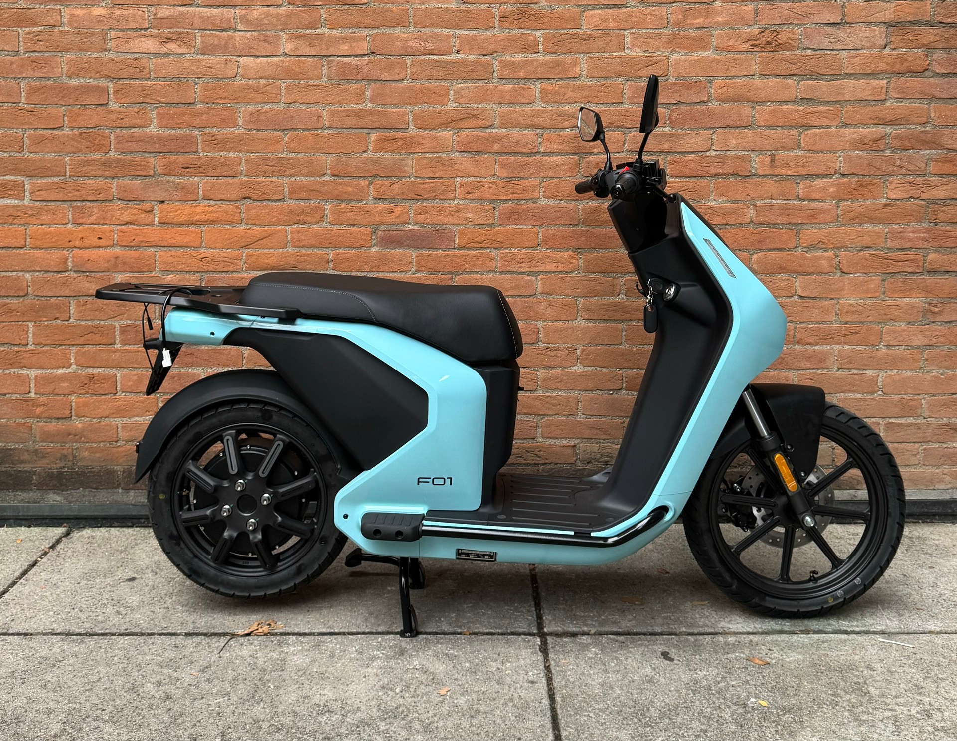 VMOTO F01