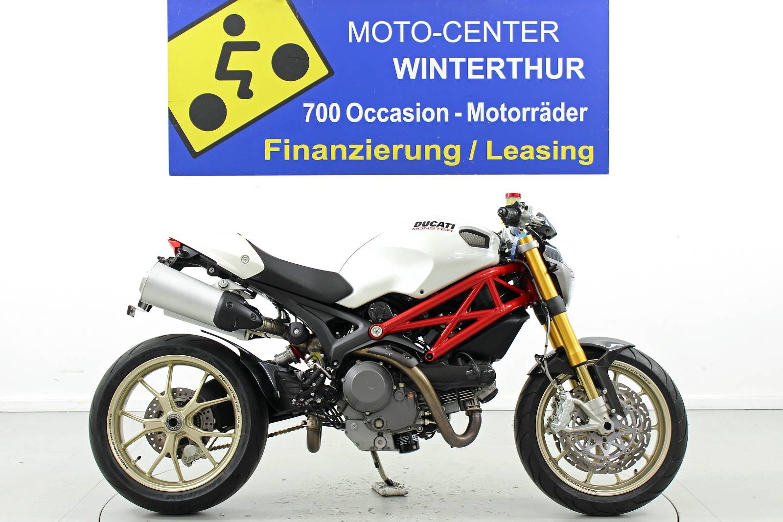 DUCATI Monster 1100 (S)