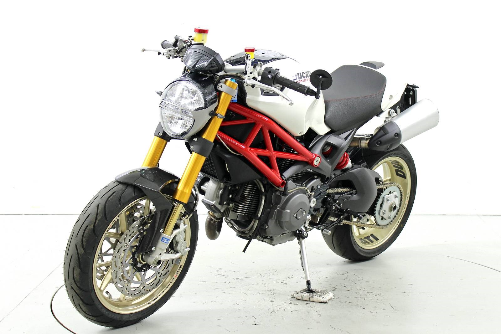 DUCATI Monster 1100 (S)-showroom-element-2