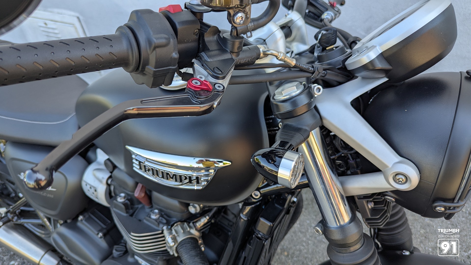 TRIUMPH Street Twin 900 i-image-6