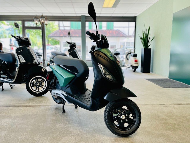 PIAGGIO Piaggio 1 Active 60km/h Full Electric-image-1