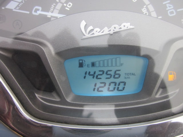 PIAGGIO Vespa GTS 125 i.e ABS-image-4