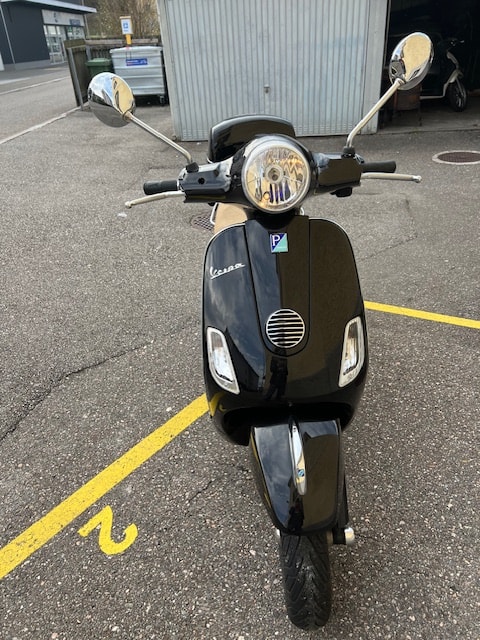 PIAGGIO Vespa 125 LX4 i.e.-image-3