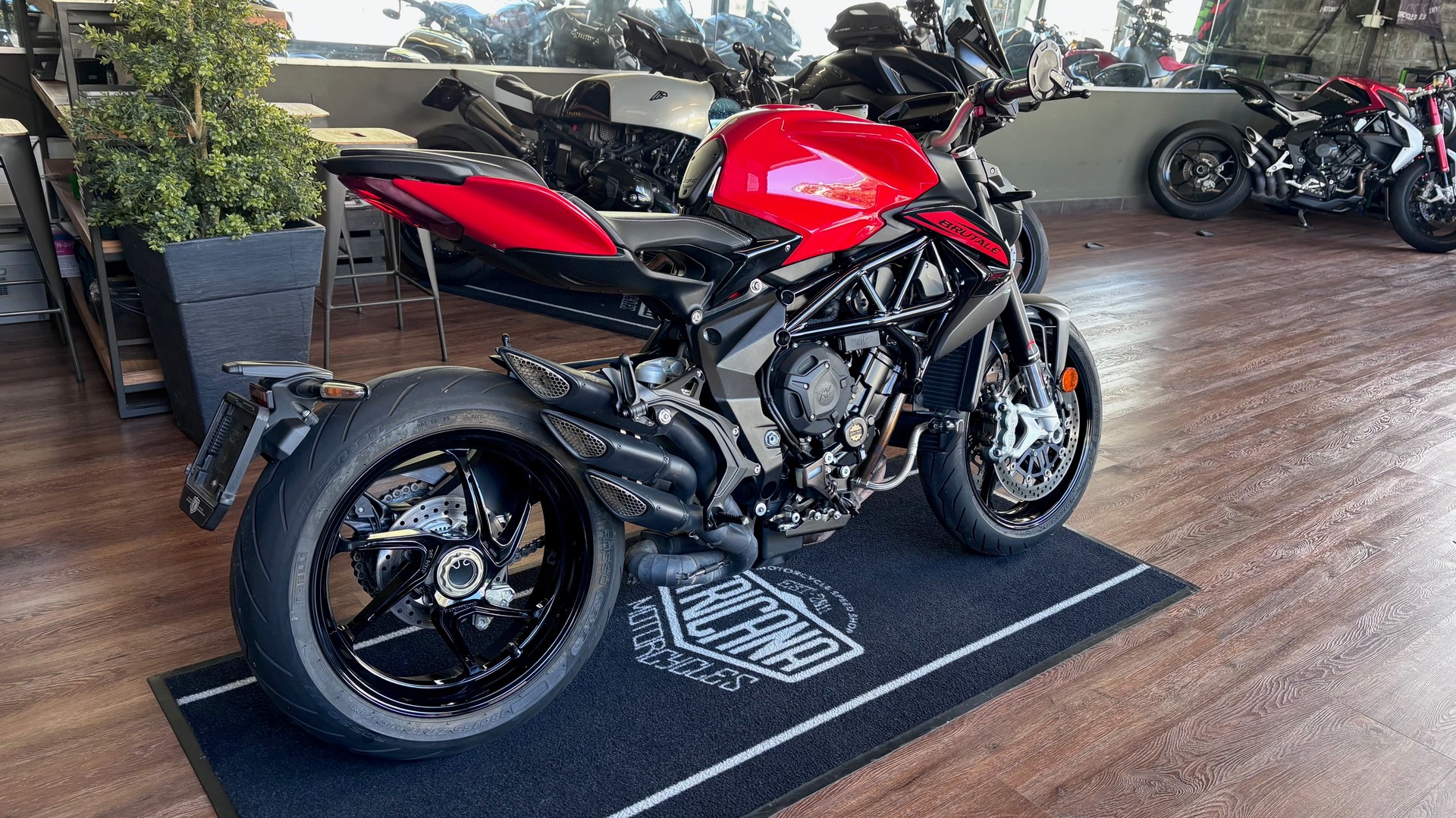 MV AGUSTA Brutale-image-0