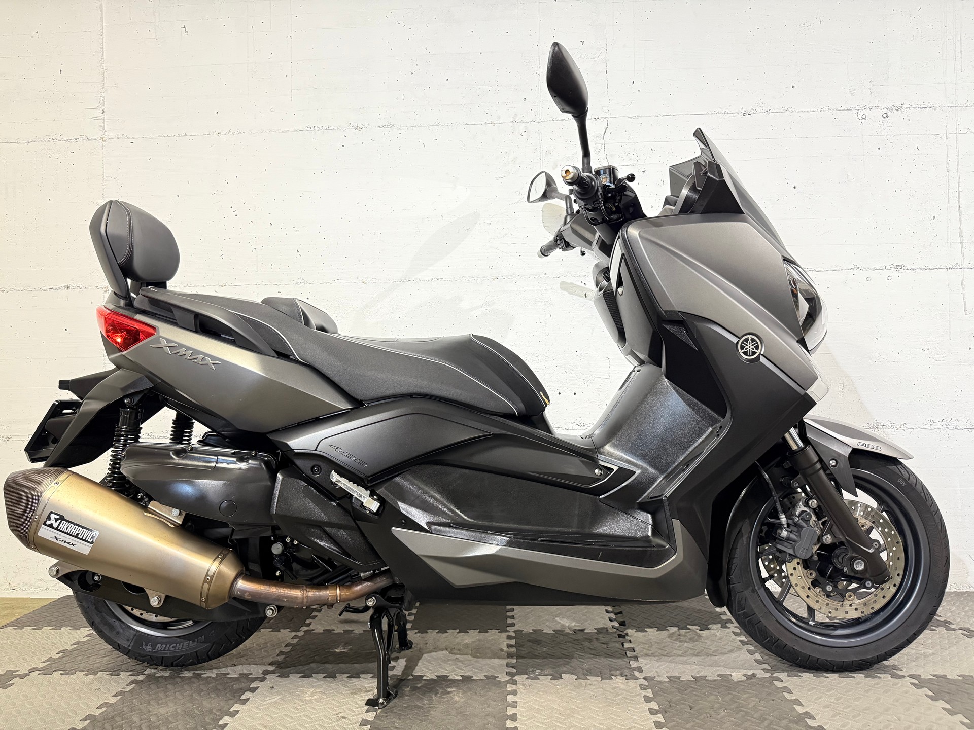 YAMAHA X-Max YP 400 R-showroom-element-3