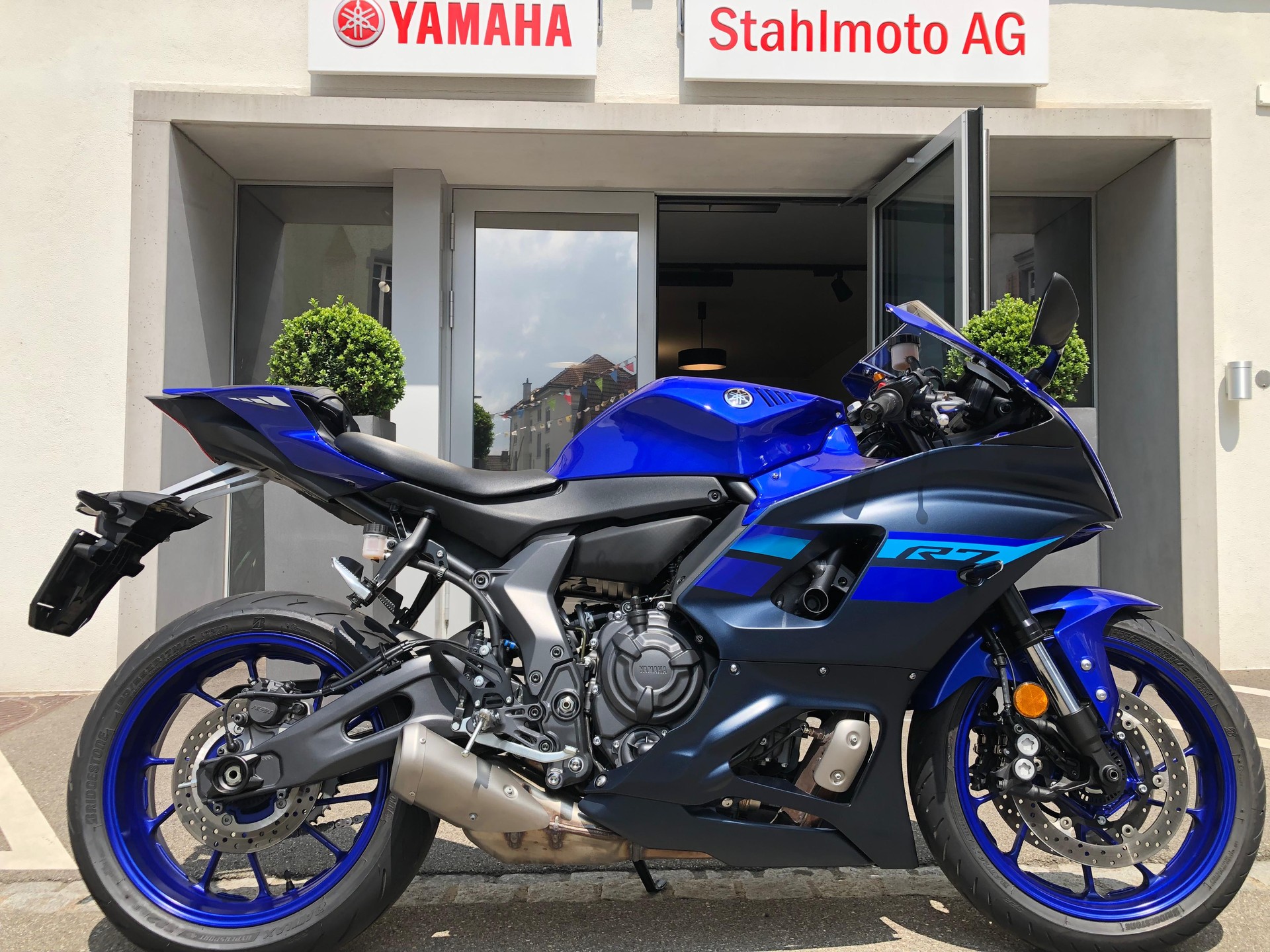 YAMAHA YZF-R7 (35kW)