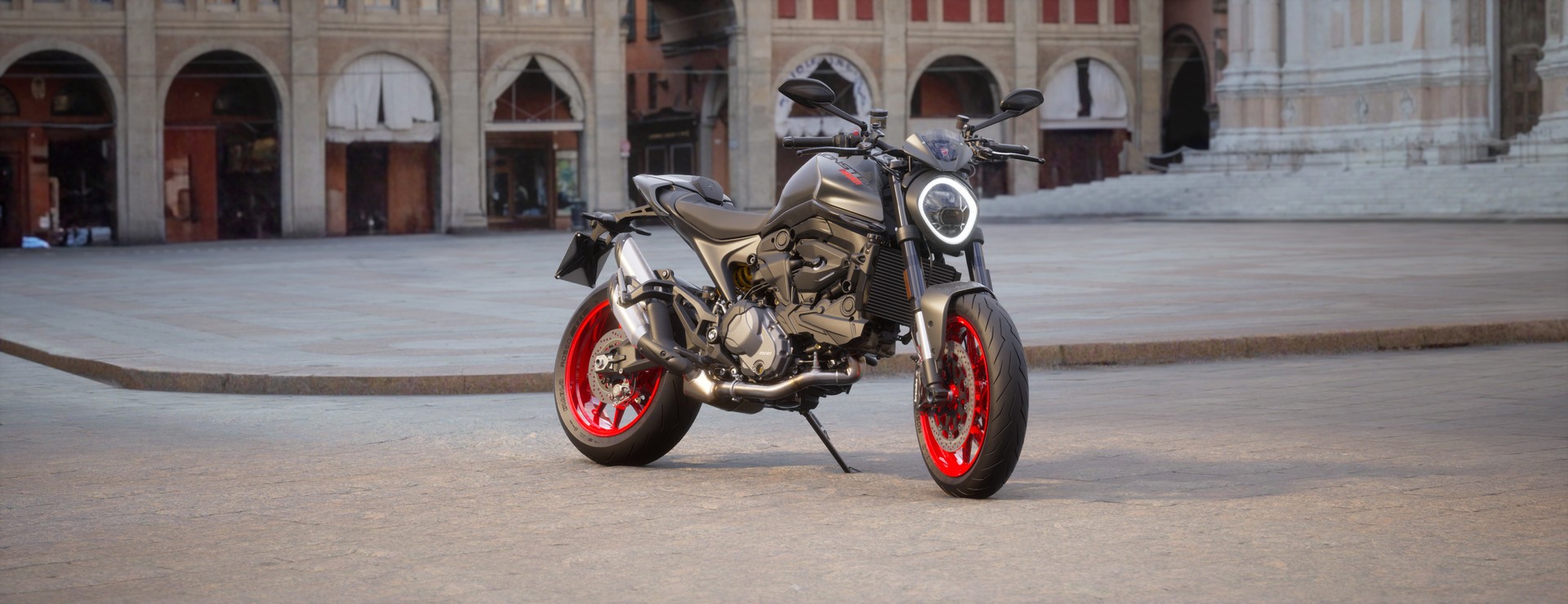 DUCATI Monster + 937