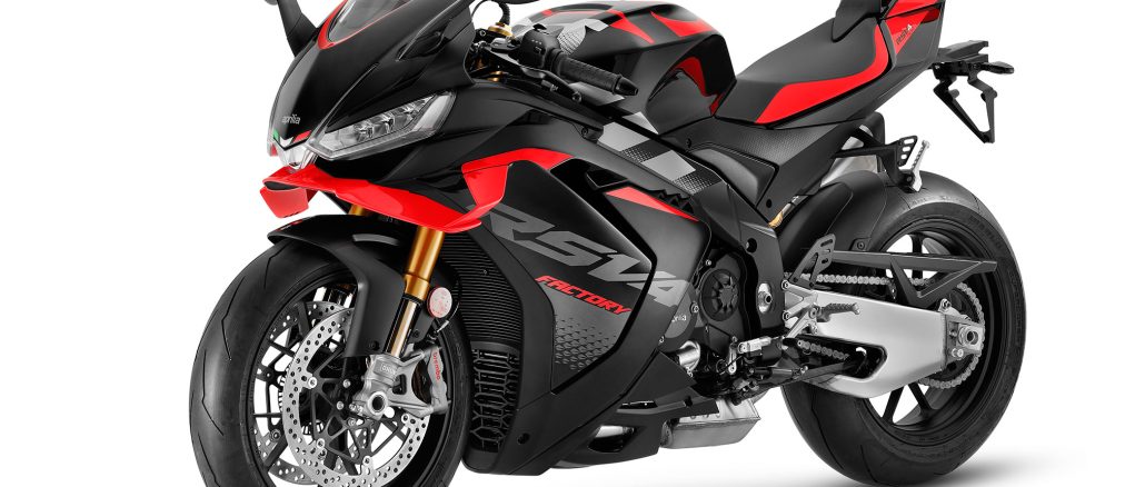 APRILIA RSV4 1100 Factory-image-11