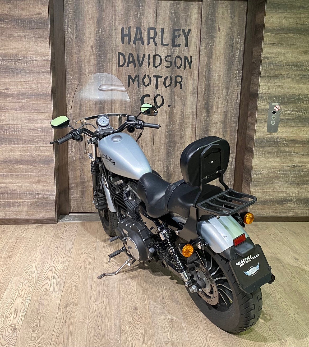 HARLEY-DAVIDSON XL 883 N Sportster Iron ABS-image-4