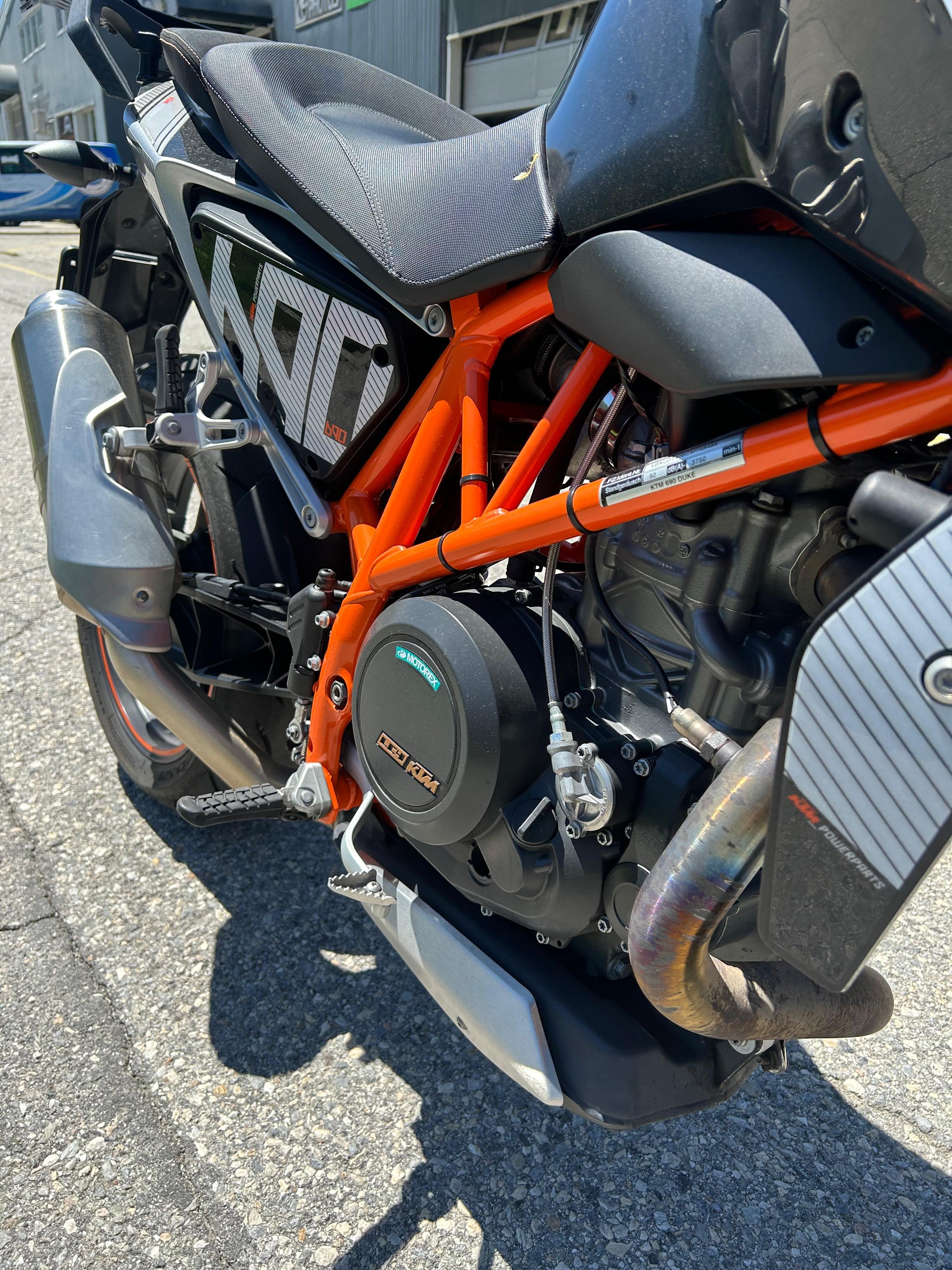 KTM 690 Duke ABS (35kW)-image-5
