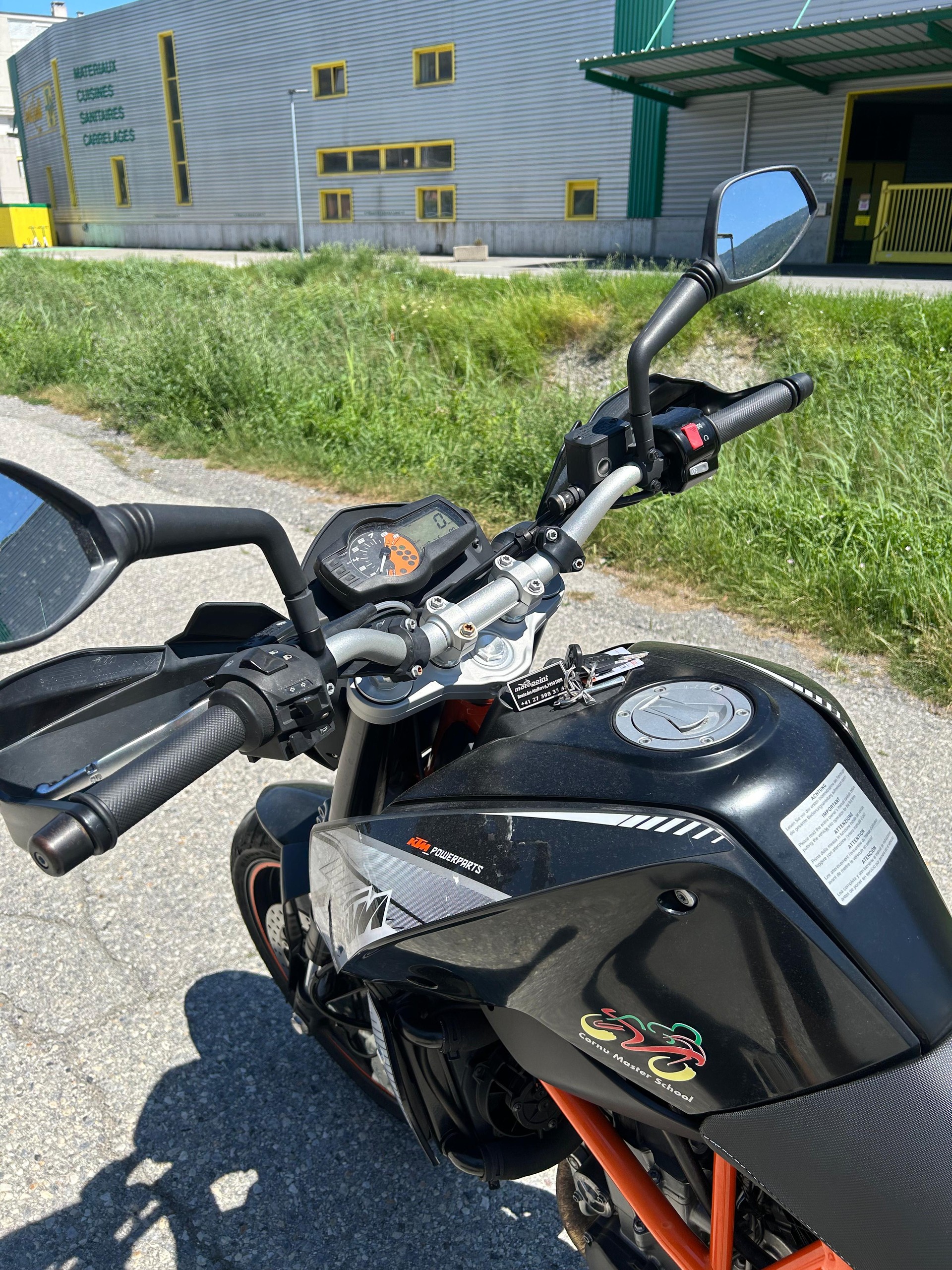 KTM 690 Duke ABS (35kW)-image-6