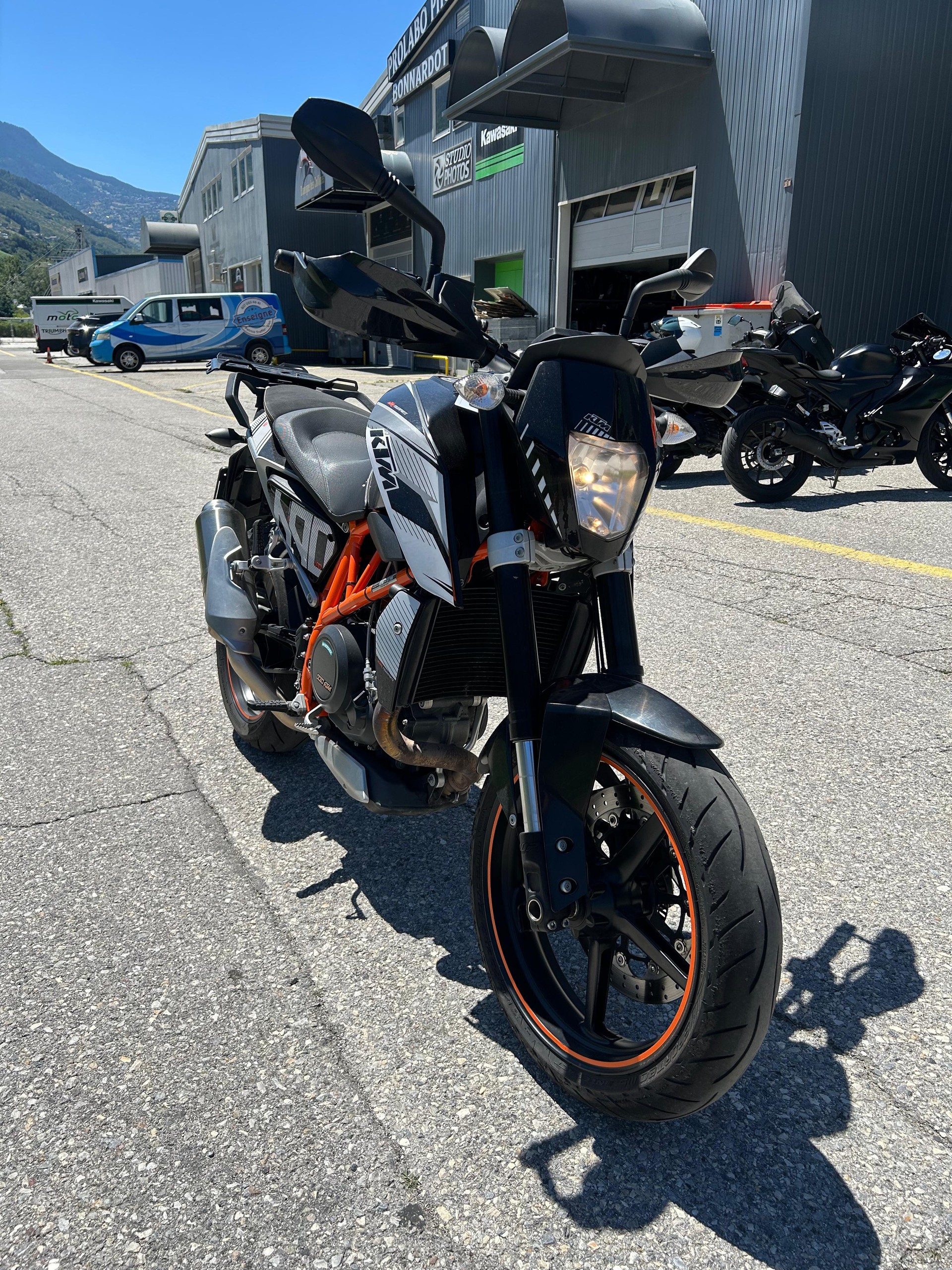 KTM 690 Duke ABS (35kW)-image-1