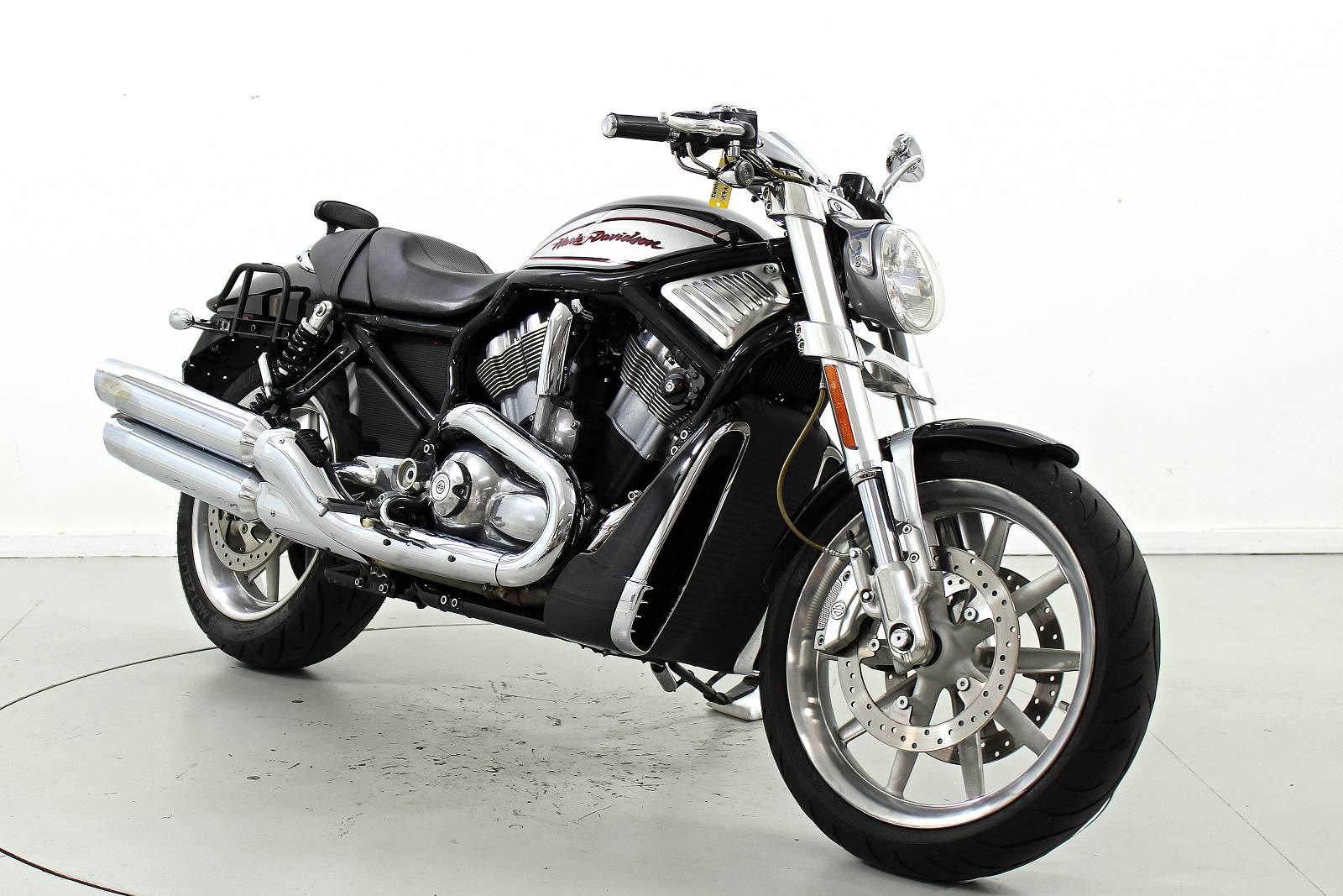 HARLEY-DAVIDSON VRSCR-showroom-element-1