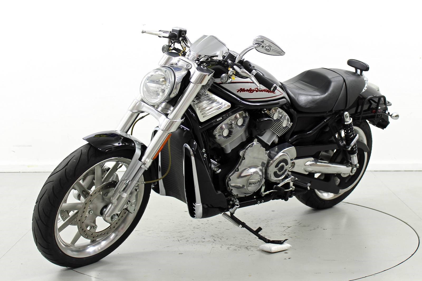 HARLEY-DAVIDSON VRSCR-showroom-element-2