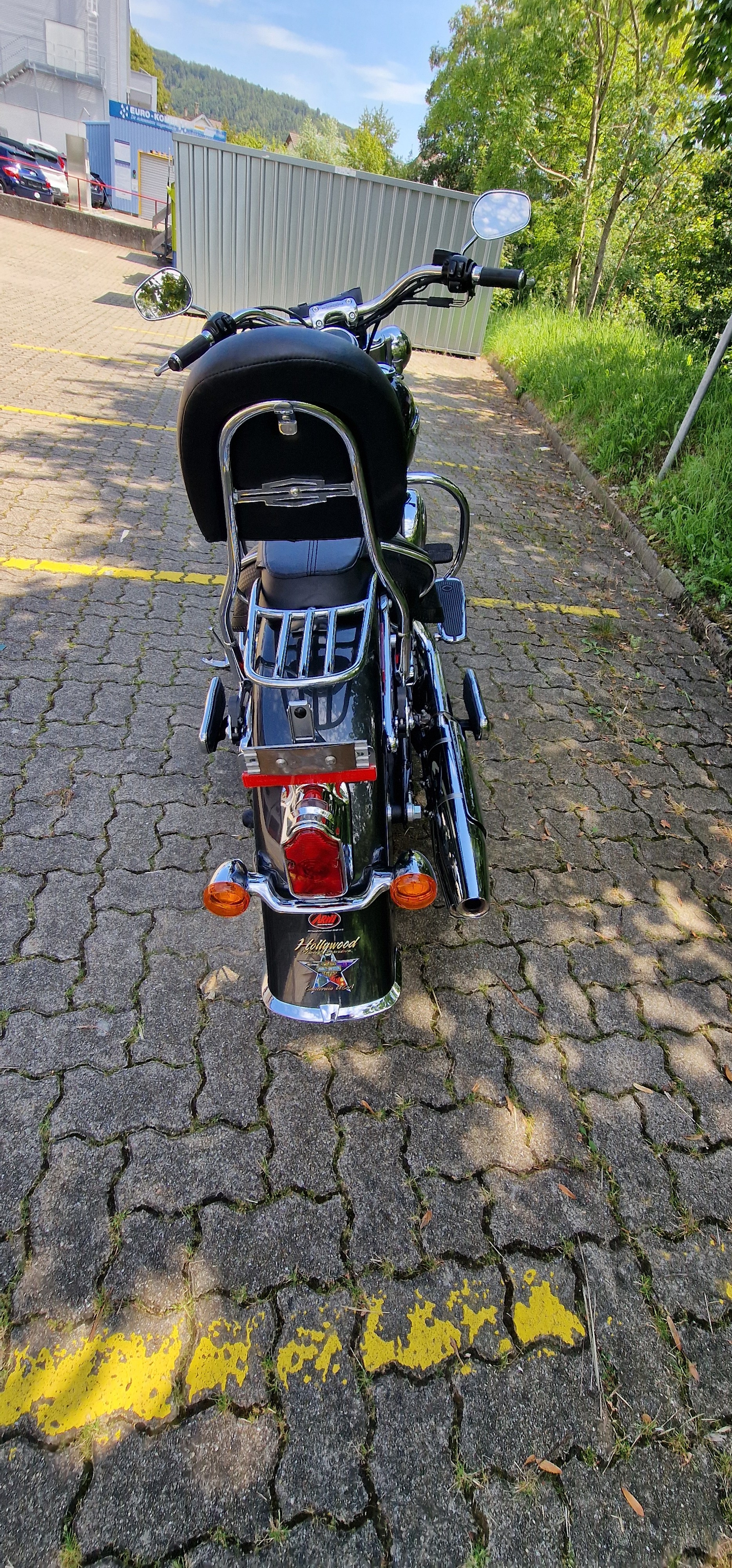 HARLEY-DAVIDSON FLSTNI Softail Deluxe-image-3