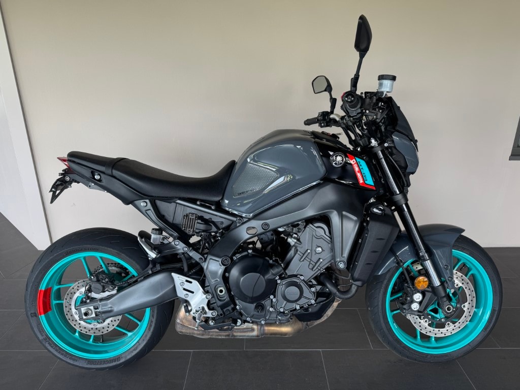 YAMAHA MT-09 A