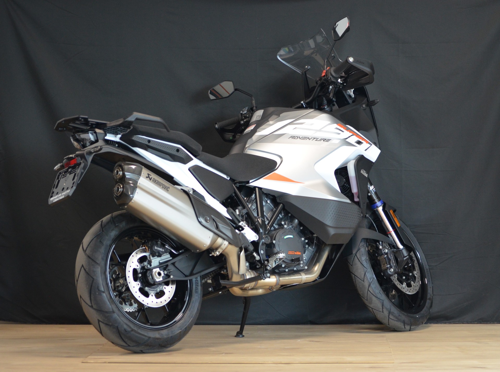 KTM 1290 Super Adventure S-showroom-element-3