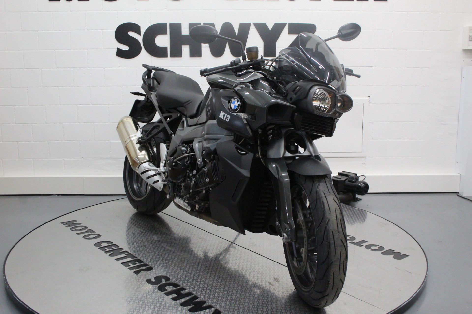 BMW K 1300 R-showroom-element-2
