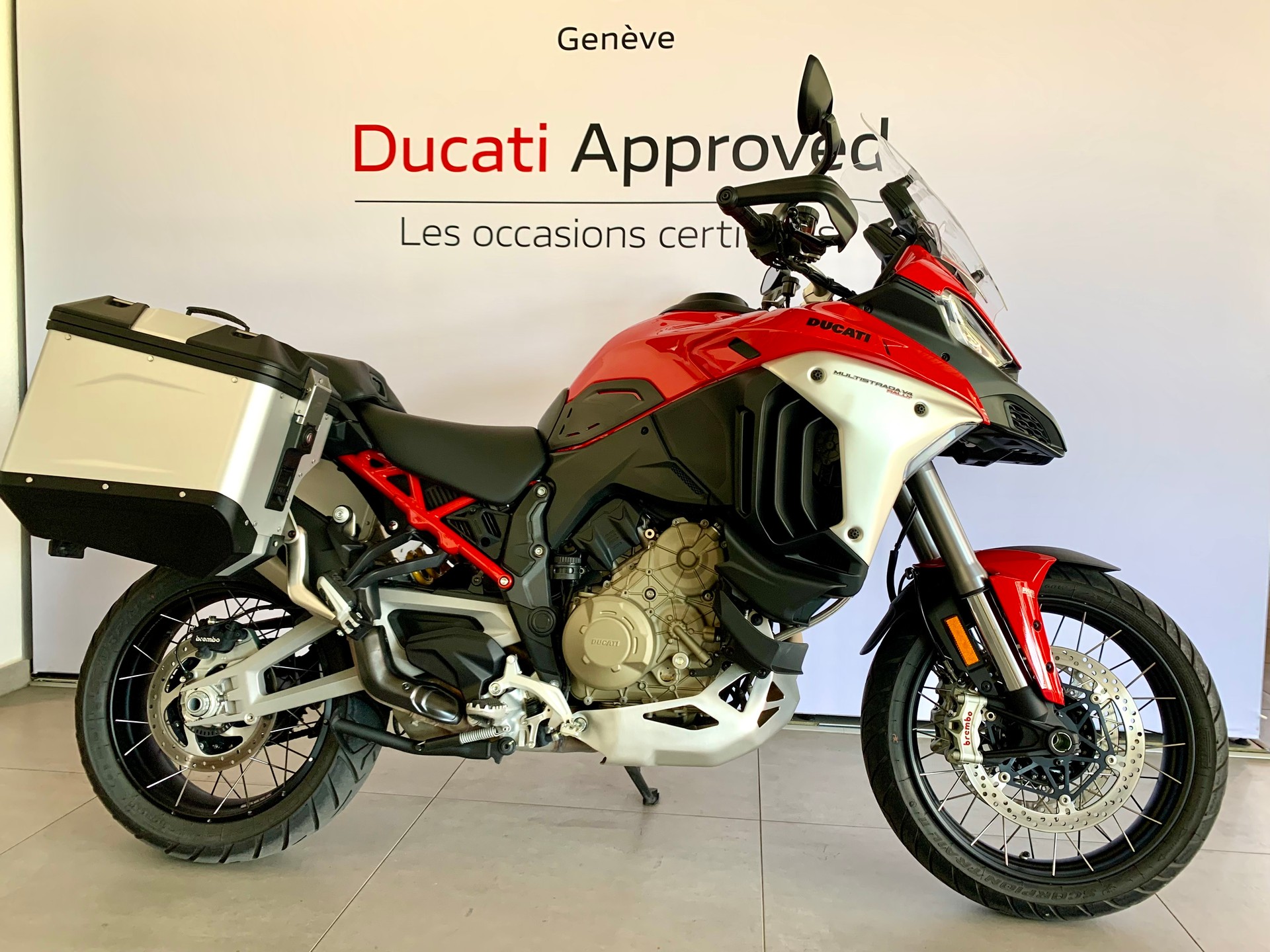 DUCATI Multistrada V4 Rally Travel Adventure