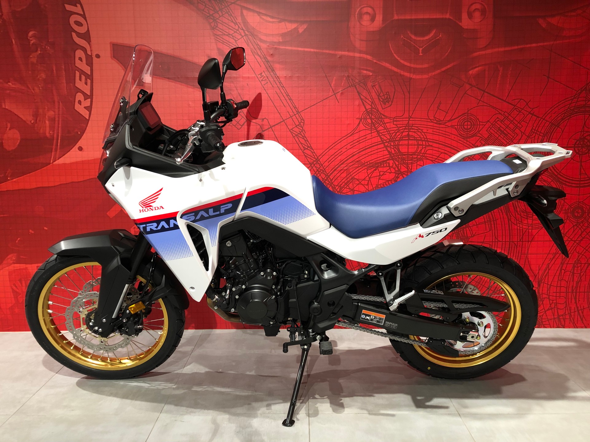 HONDA XL 750 Transalp-showroom-element-3