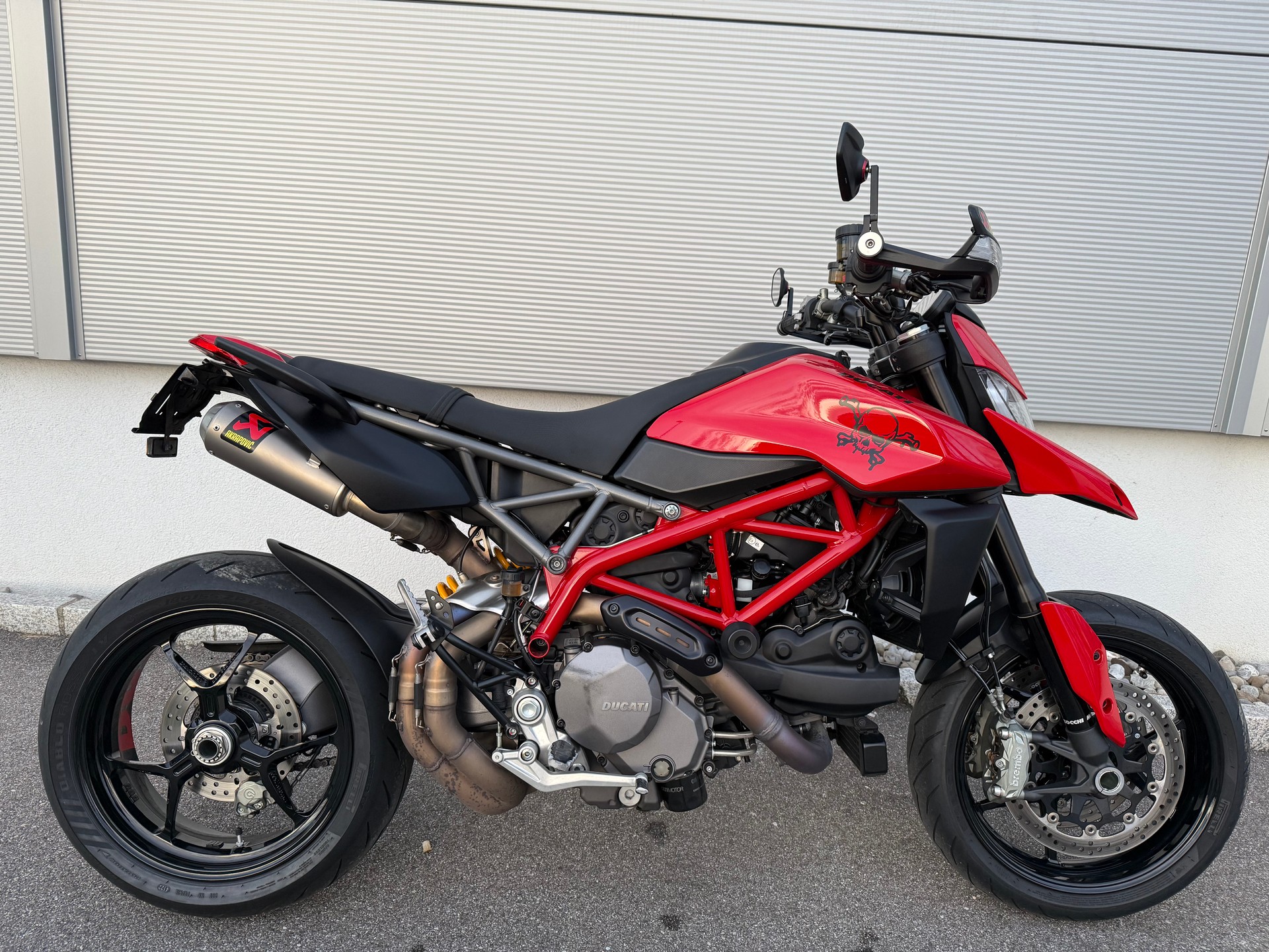 DUCATI Hypermotard 950