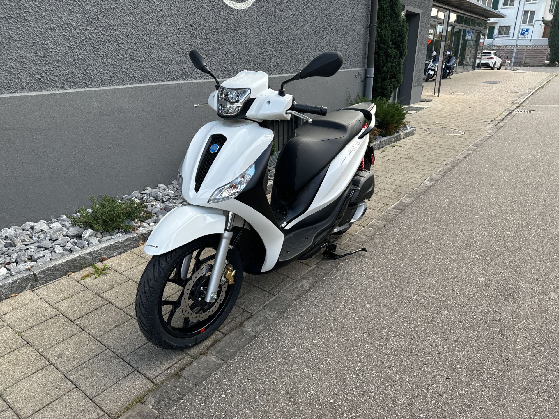 PIAGGIO Medley 125 Sport-image-0