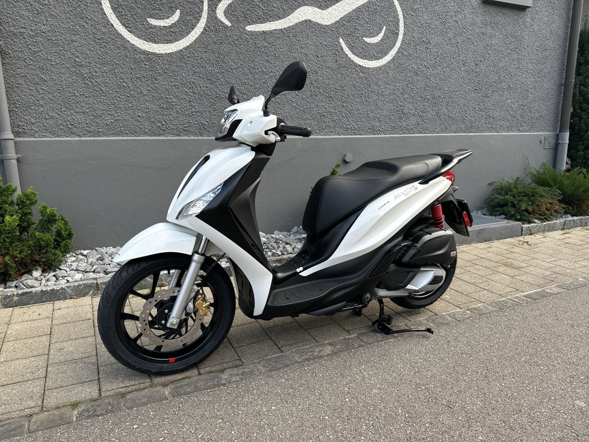 PIAGGIO Medley 125 Sport-image-1