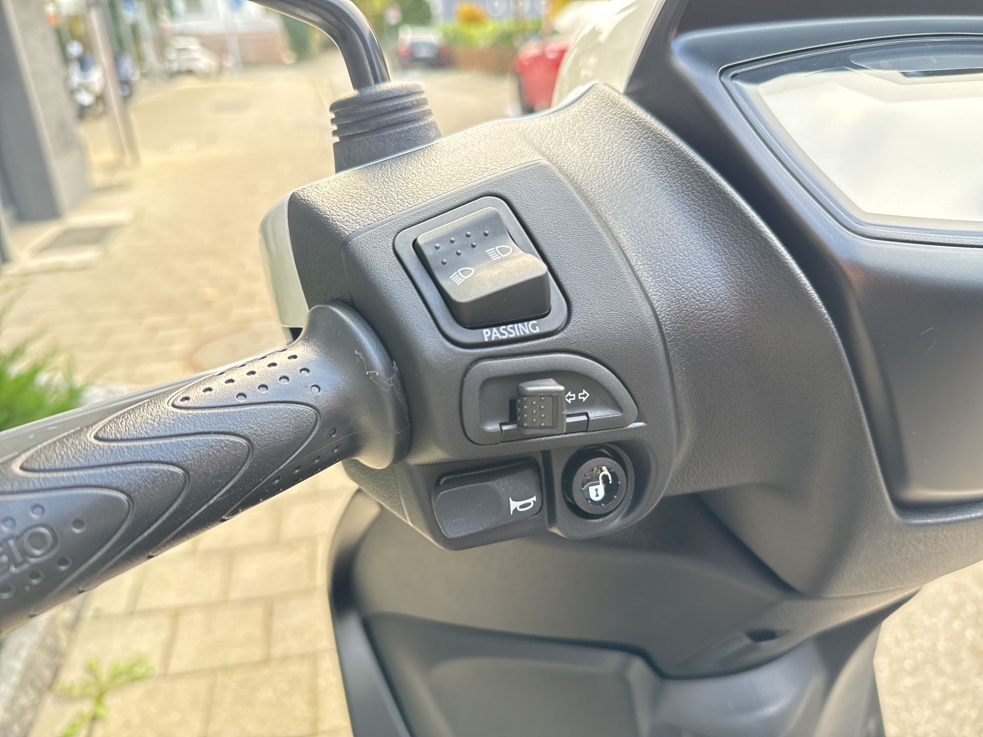PIAGGIO Medley 125 Sport-image-11