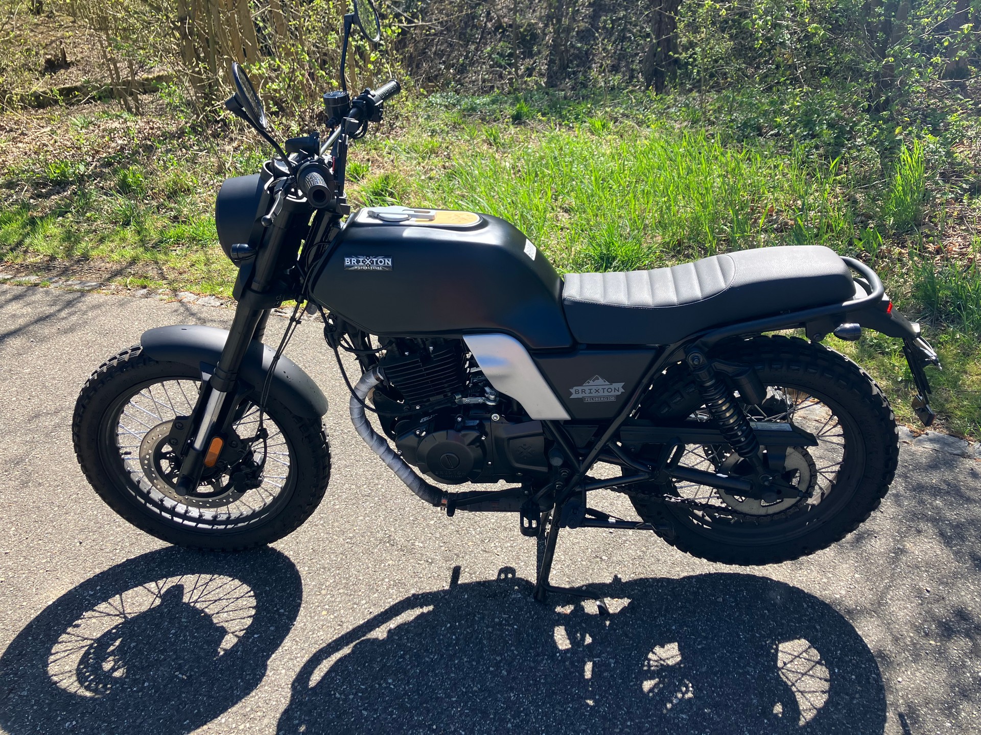 BRIXTON Glanville 250X