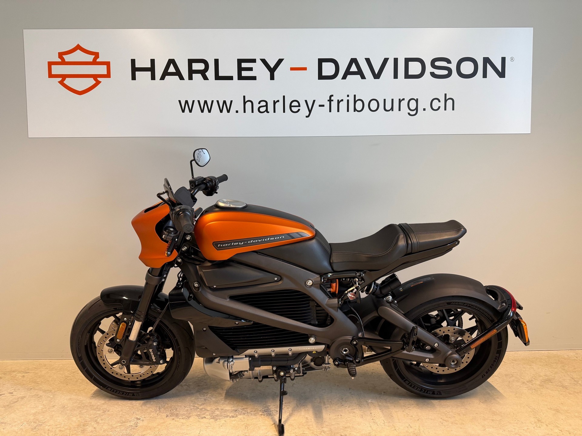 HARLEY-DAVIDSON Live Wire-showroom-element-2