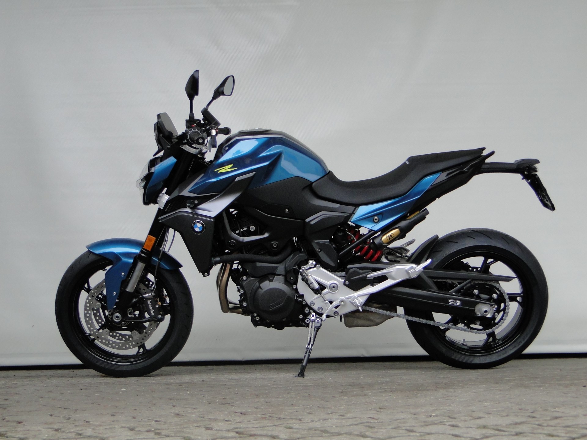 BMW F 900 R 3 Jahre / 30'000km Gratisservice & 0.9% LEASING-image-0