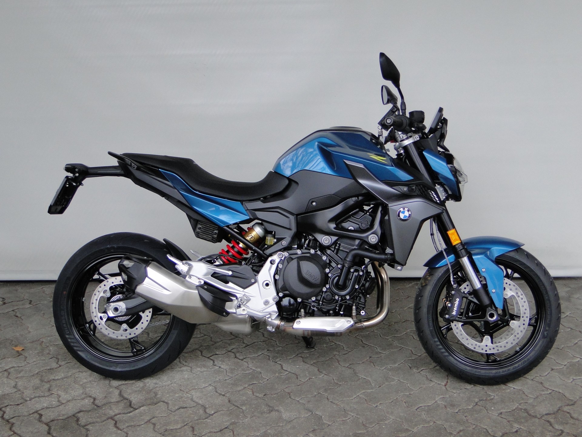 BMW F 900 R 3 Jahre / 30'000km Gratisservice & 0.9% LEASING-image-2