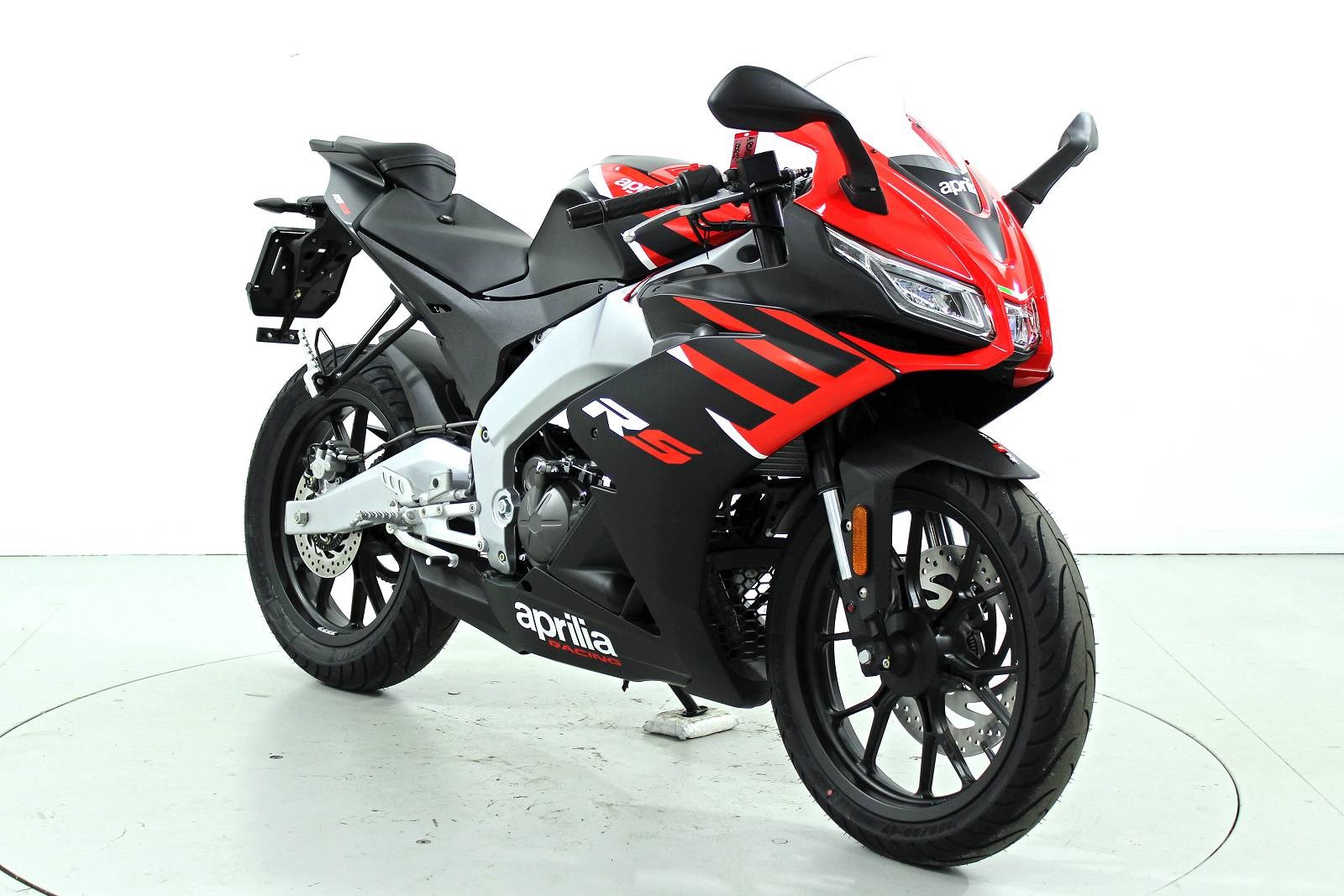 APRILIA RS 125 ABS-showroom-element-1