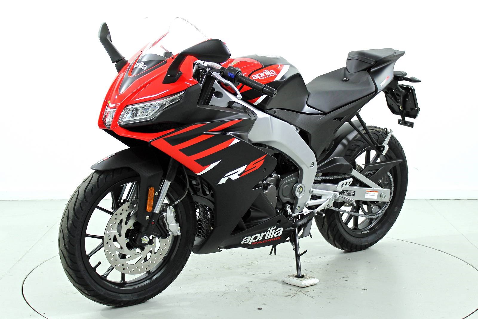 APRILIA RS 125 ABS-showroom-element-2