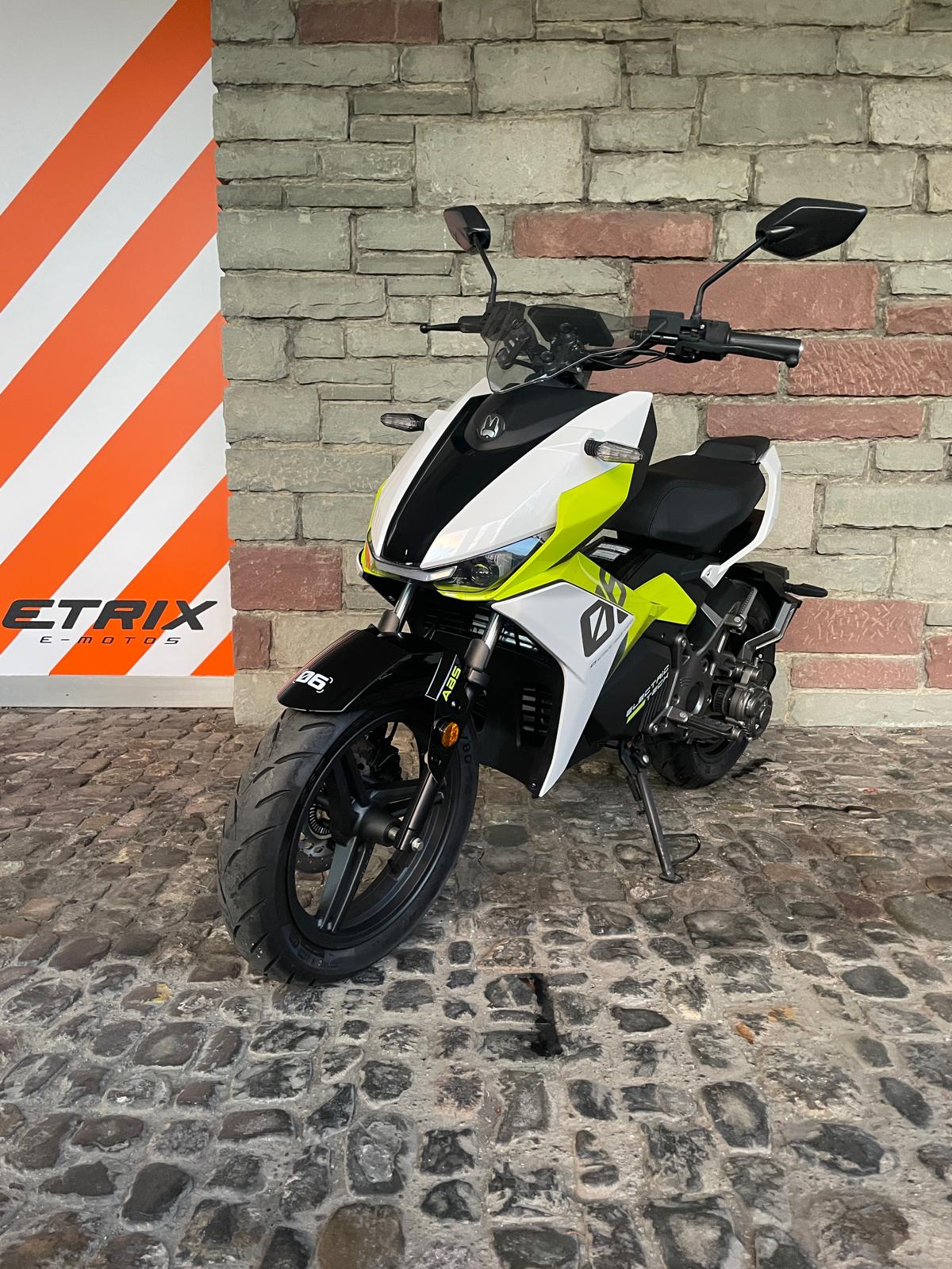 ETRIX Felo W06