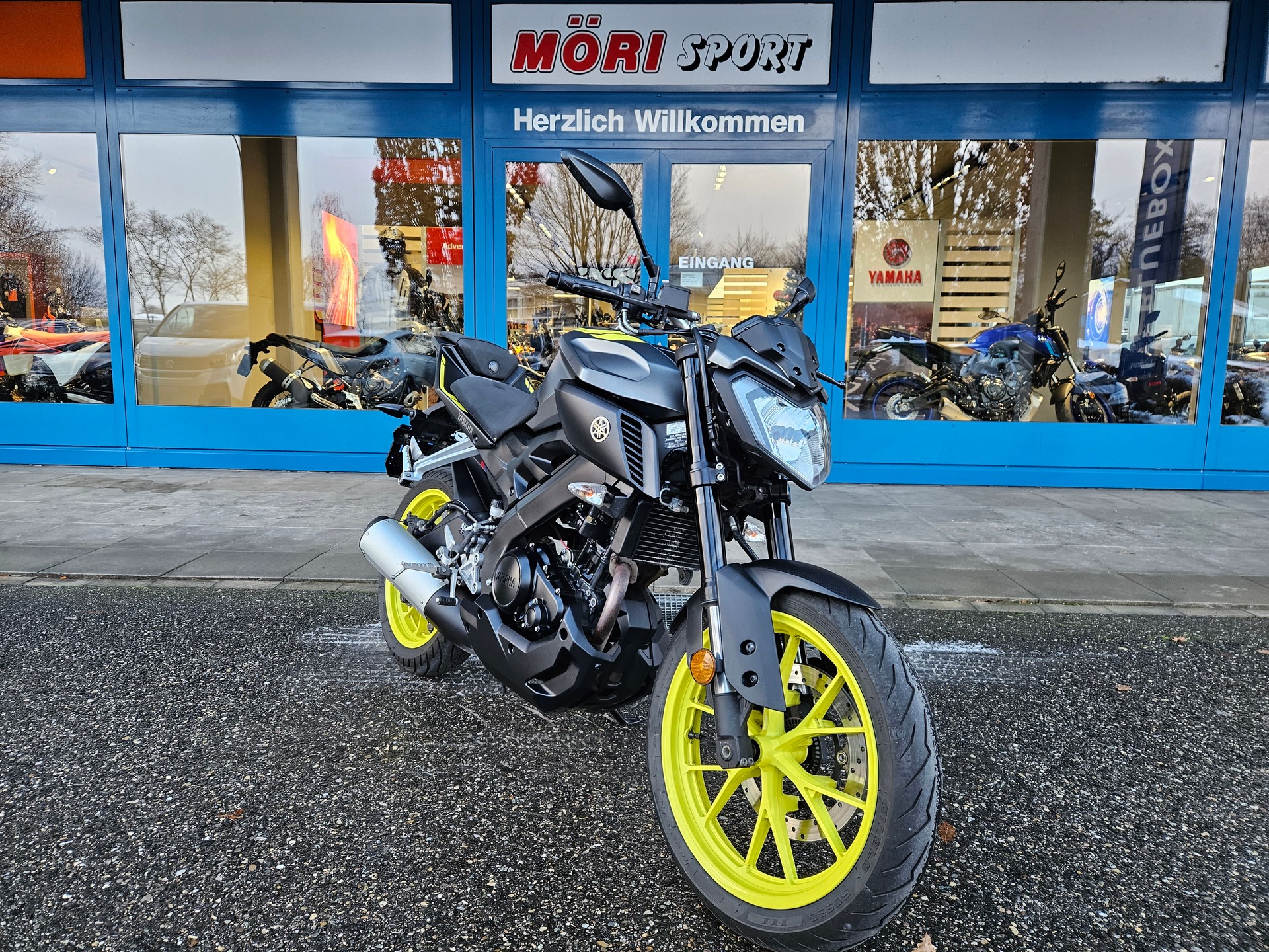 YAMAHA MT-125 ABS-image-1
