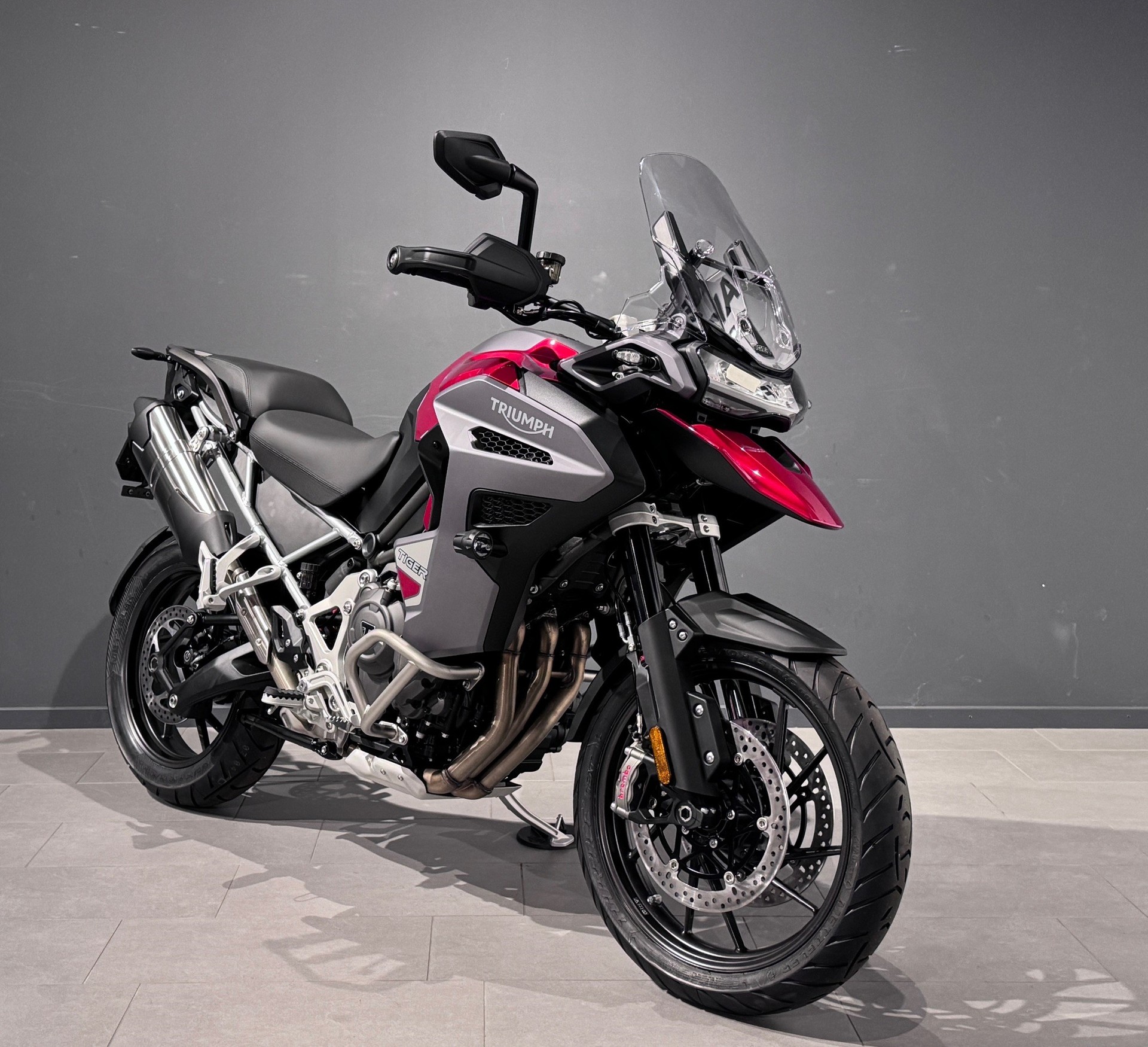 TRIUMPH Tiger 1200 GT Explorer-showroom-element-1